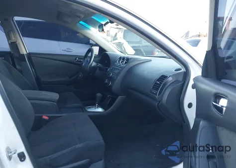 2011 Nissan Altima 2.5 S z USA, uszkodzony, nr VIN 1N4AL2AP5BN435854